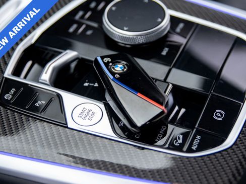 Used 2025 BMW X5 M60i w/ Climate Comfort Package image 20