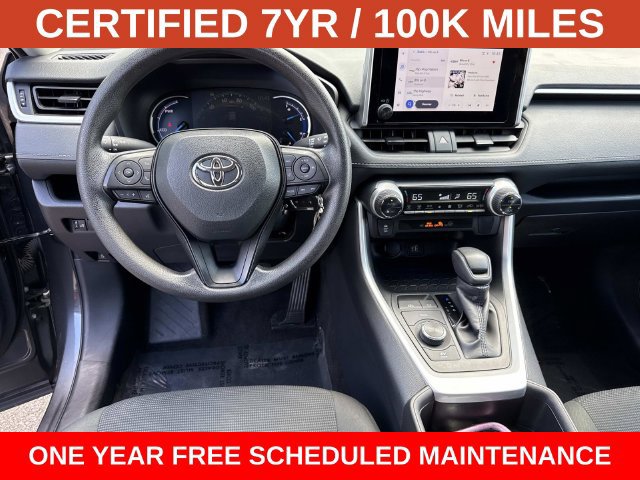 Used 2025 Toyota RAV4 LE AWD/4WD image 17