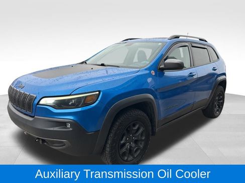 Used 2019 Jeep Cherokee Trailhawk image 6