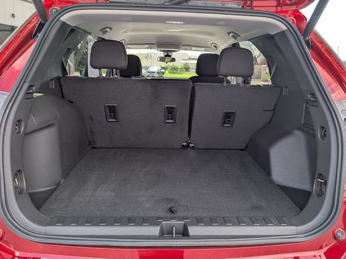 Used 2023 Chevrolet Equinox LT FWD image 23