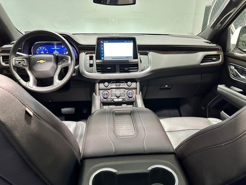 Used 2023 Chevrolet Tahoe LT w/ LT Signature Package AWD/4WD image 9