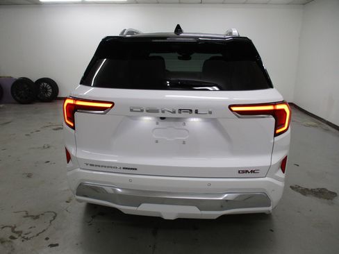 New 2026 GMC Terrain Denali image 5