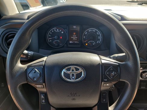 Used 2022 Toyota Tacoma SR image 26
