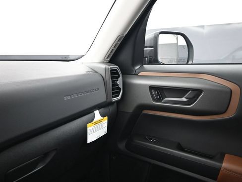 New 2026 Ford Bronco Sport Outer Banks w/ Sasquatch Outer Banks Package AWD/4WD image 11