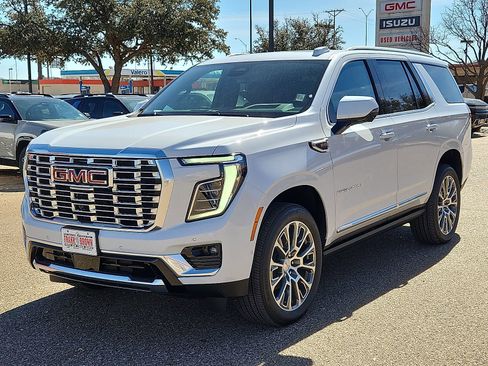 New 2026 GMC Yukon Denali w/ Sun & Power Step Package image 1