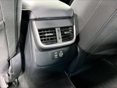 Used 2024 Subaru Legacy Premium AWD/4WD image 11