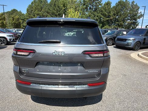 Used 2023 Jeep Grand Cherokee L Limited w/ Luxury Tech Group II AWD/4WD image 9