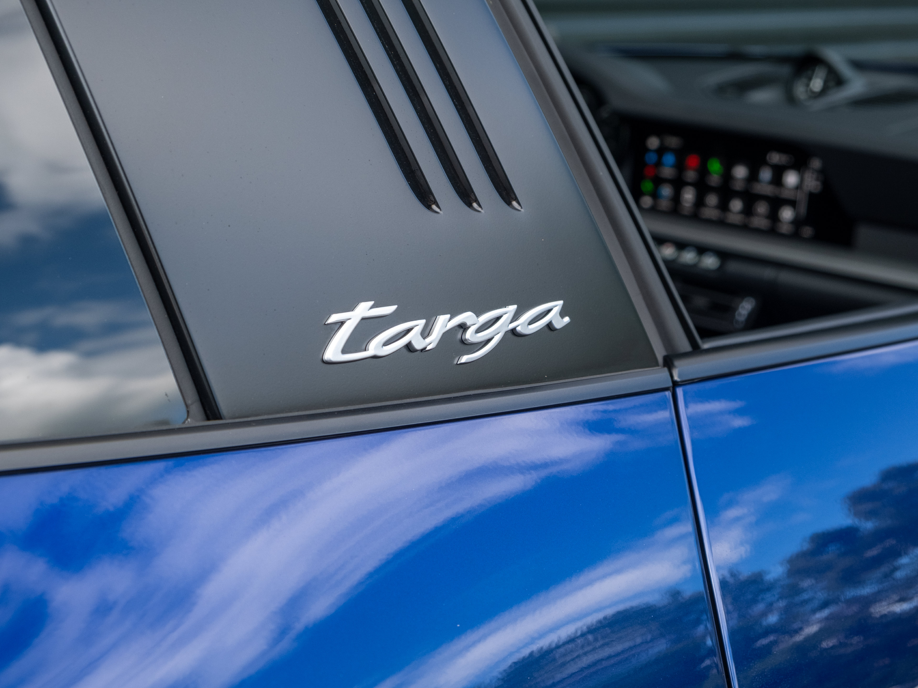 Certified 2024 Porsche 911 Targa 4S AWD/4WD image 18