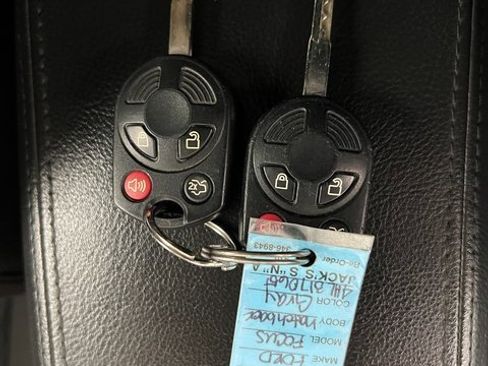 Used 2017 Ford Focus SE image 43