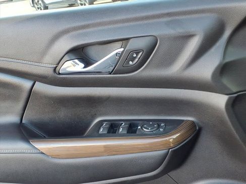 Used 2023 GMC Acadia SLE w/ Driver Convenience Package image 23