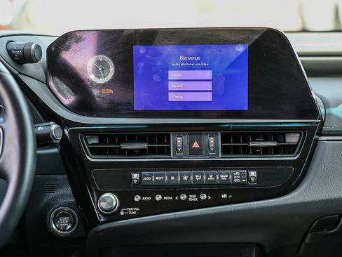 Used 2025 Lexus ES 350 FWD image 3