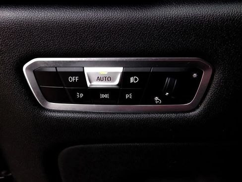 Used 2022 BMW X5 xDrive40i AWD/4WD image 32