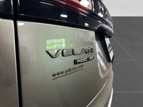 Used 2019 Land Rover Range Rover Velar R-Dynamic SE AWD/4WD image 38