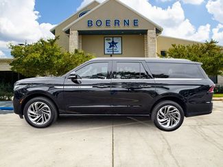 Used 2025 Lincoln Navigator L Reserve AWD/4WD video 2