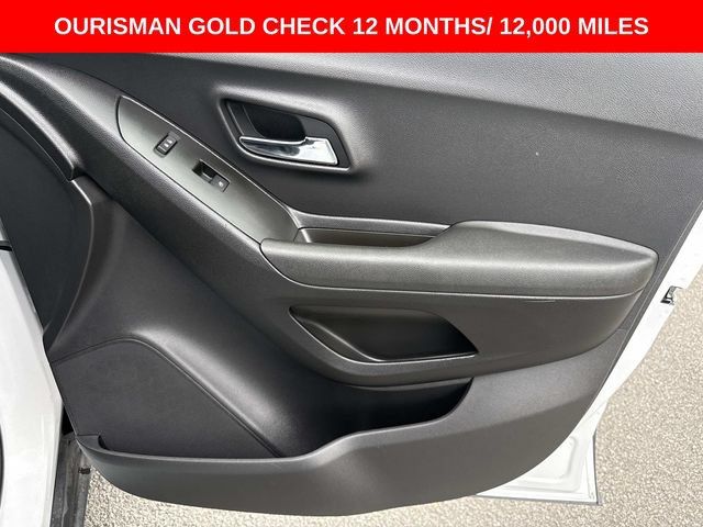 Used 2020 Chevrolet Trax LT AWD/4WD image 8