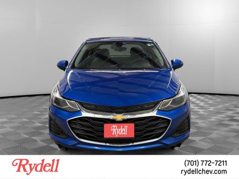 Used 2019 Chevrolet Cruze LT w/ Convenience Package image 8