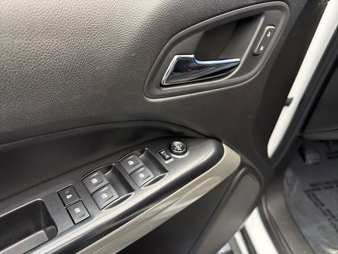 Used 2019 GMC Canyon Denali image 11