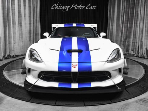 Used 2013 SRT Viper GTS w/ GTS Laguna Interior Pkg image 7