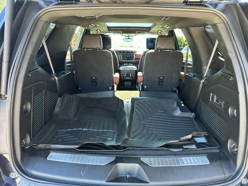 Used 2023 GMC Yukon Denali Ultimate AWD/4WD image 38