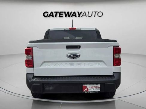 Used 2022 Ford Maverick XL FWD image 4