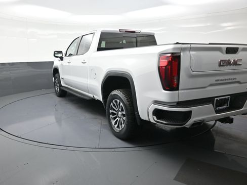 Used 2022 GMC Sierra 1500 AT4 w/ AT4 Preferred Package image 5