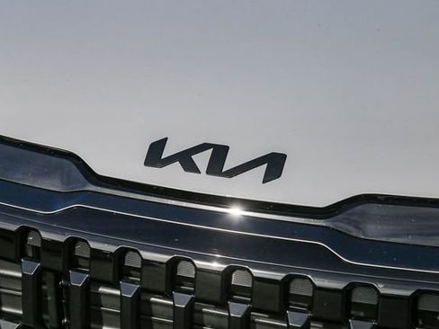 New 2026 Kia Sportage X-Line image 6