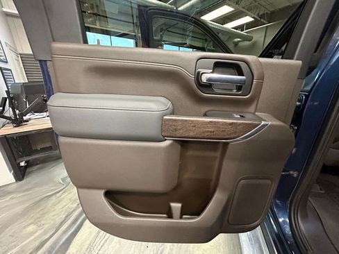 Used 2020 GMC Sierra 2500 Denali w/ Denali Ultimate Package image 46