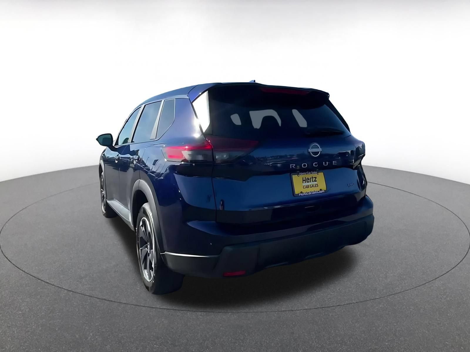 Used 2025 Nissan Rogue SV AWD/4WD image 10