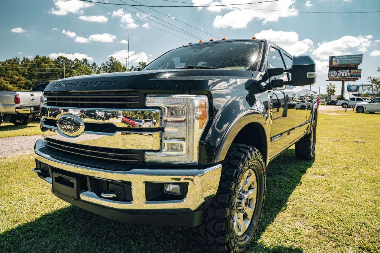 Used 2018 Ford F250 King Ranch w/ King Ranch Ultimate Package AWD/4WD image 2