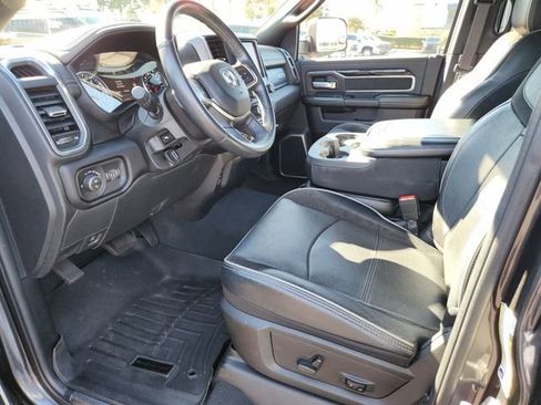 Used 2022 RAM 2500 Laramie w/ Night Edition image 12