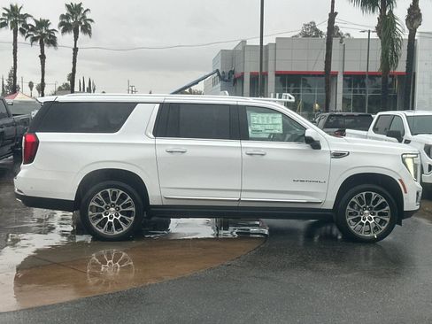 New 2026 GMC Yukon XL Denali w/ Sun & Power Step Package image 3