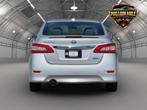 Used 2014 Nissan Sentra SR w/ SR Driver Package FWD image 4