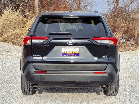 Used 2020 Toyota RAV4 XLE image 28