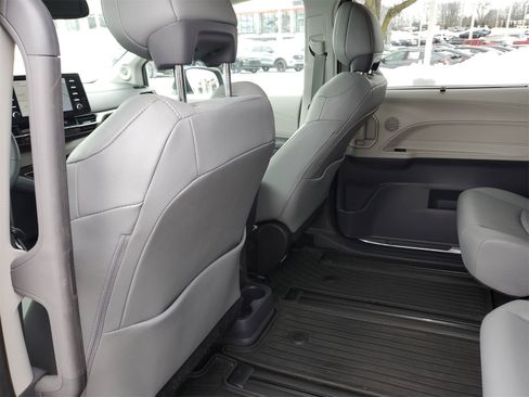 Certified 2023 Toyota Sienna XLE w/ XLE Plus Package image 15