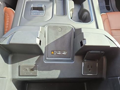 Used 2024 GMC Sierra 2500 Denali Ultimate image 22