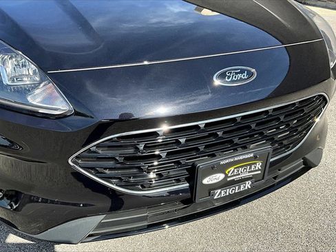 Certified 2022 Ford Escape SEL w/ SEL Stealth AWD Package image 30