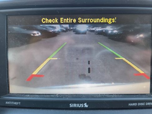 Used 2014 Chrysler Town & Country Touring w/ Driver Convenience Group FWD image 17