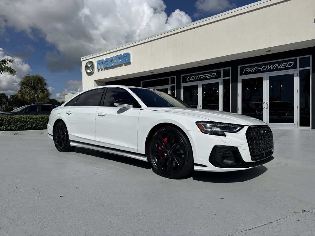Used 2025 Audi S8 w/ Executive Package AWD/4WD image 22