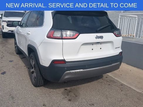Used 2019 Jeep Cherokee Limited FWD image 3