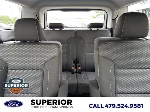Used 2023 GMC Acadia SLE w/ Driver Convenience Package FWD image 21