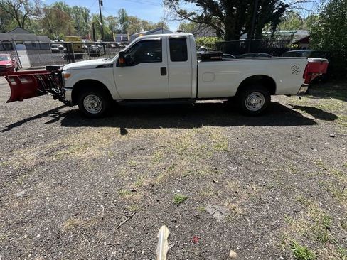 Used 2011 Ford F250 XL w/ PWR Equipment Group AWD/4WD image 1