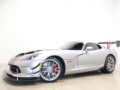 Used 2017 Dodge Viper GTC w/ ACR Package image 2