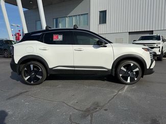 Certified 2025 Nissan Kicks SR video 2