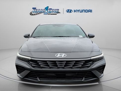 New 2026 Hyundai Elantra SEL Sport Premium image 4