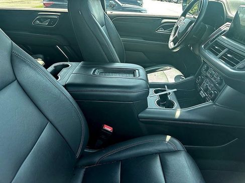 Used 2021 Chevrolet Suburban LT w/ Rear Media and Nav Package AWD/4WD image 12
