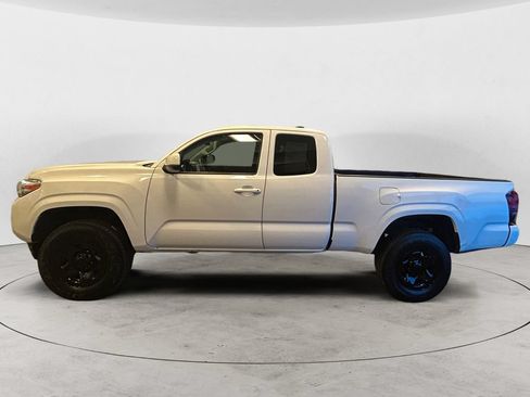 Used 2023 Toyota Tacoma SR w/ SR Convenience Package AWD/4WD image 2