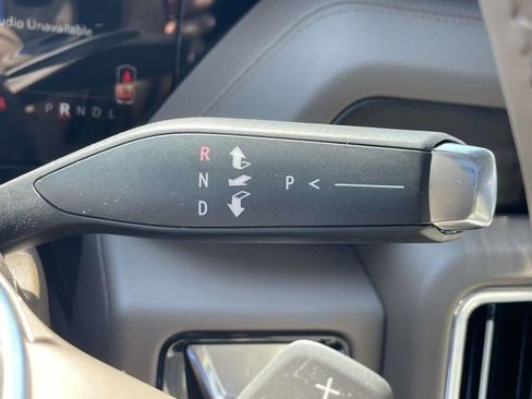 New 2026 GMC Yukon Denali w/ Denali Reserve Package AWD/4WD image 18