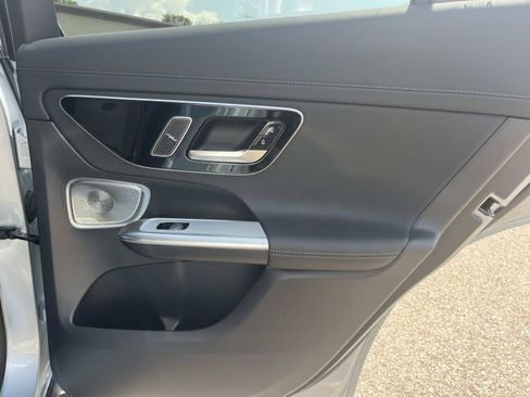 Used 2026 Mercedes-Benz GLC 300 4MATIC image 21