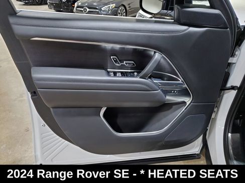 Used 2024 Land Rover Range Rover SE AWD/4WD image 8