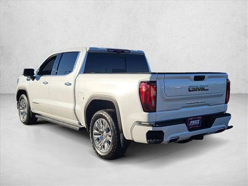 Used 2025 GMC Sierra 1500 Denali Ultimate image 8